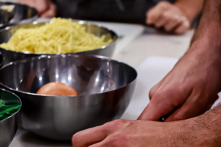Lisbon: Portuguese Cooking Class with Wine Tasting