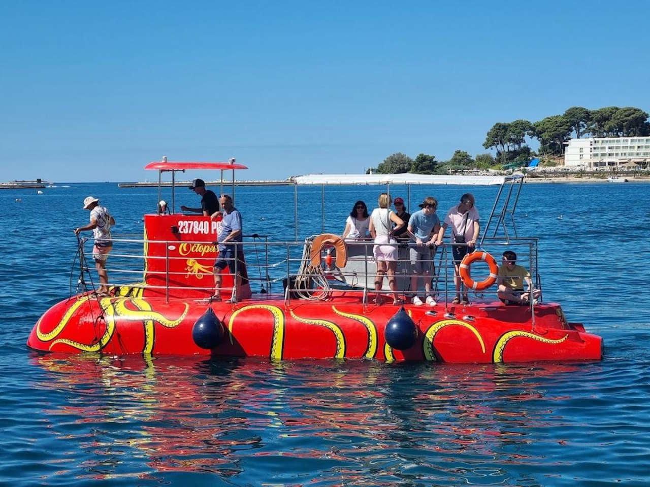 Poreč: Fahrt im Halb-U-Boot mit Blick auf die Unterwasserwelt