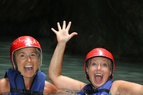 Amber Cove - Taino Bay 5 tirolesas 7 cachoeiras + almoço para vocêAmber Cove - Taino Bay 5 tirolesas 7 cascatas + almoço para