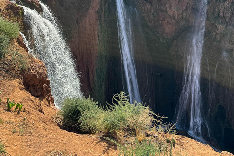من مراكش: رحلة يومية إلى شلالات أوزود مع جولة بالقاربرحلة اليوم الواحد المشتركة: جولة بصحبة مرشد سي