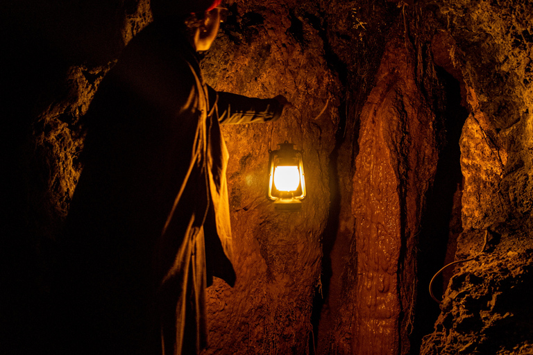 Fairy grottos: Dark tour with a miner's lamp through partly unlit corridors
