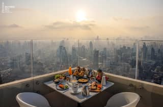 Bangkok: Frühstücksbuffet im Baiyoke Sky