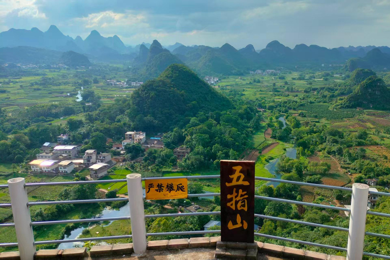 Yangshuo: Cuiping Wuzhishan & Moon Mountain Tour