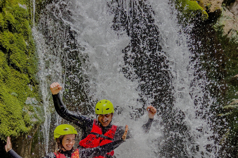 Från Split: Canyoning på Cetina-flodenRundresa utan transfer