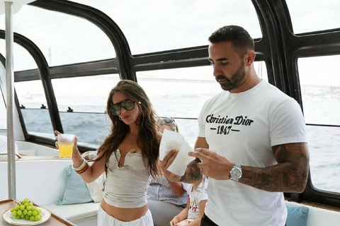 Lisbon Night Party Cruise with DJ, Pizza & Drinks Lisbon Morning Relax Cruise with Drinks & Snacks