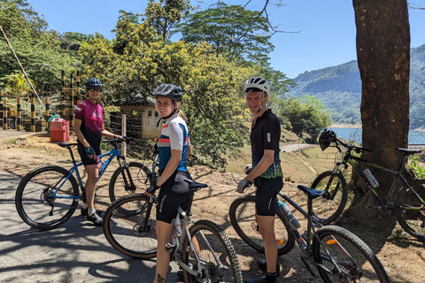 Ella, circuit à vélo dans la zone cyclable du Sri LankaElla, Sri Lanka - Circuit à vélo dans la zone cyclable