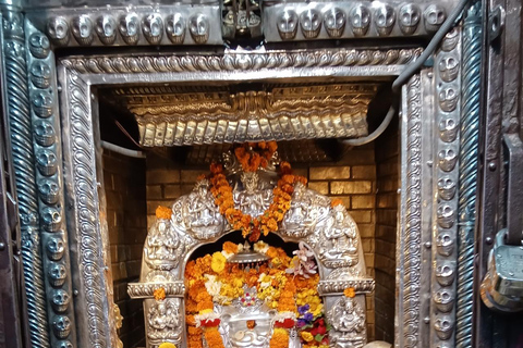 Kathmandu Walking Tour: Hidden Gems & Local Markets
