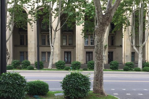 Tbilisi: Heerlijk spoor over de stad