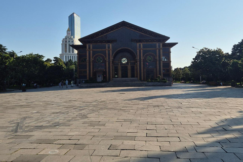 Batumi: Nobel City Walking Tour with Museum Entry