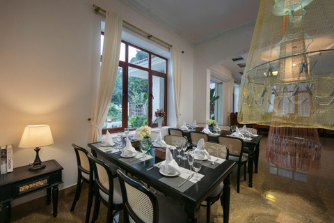 2-tägige Ha Long Bay Island Cruise Tour mit einem 3-Sterne-Kreuzfahrtschiff