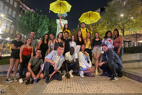 Porto: Guided City Pub Crawl with Club Entry