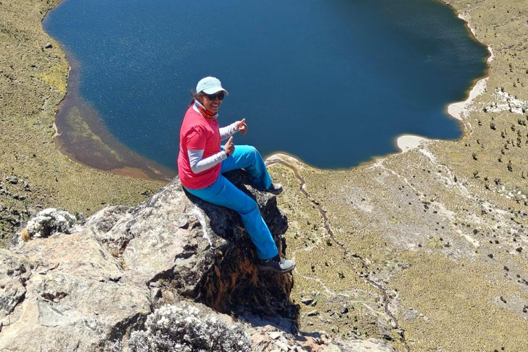 Lake Michaelson Hike and Mount Kenya Trekking Tour