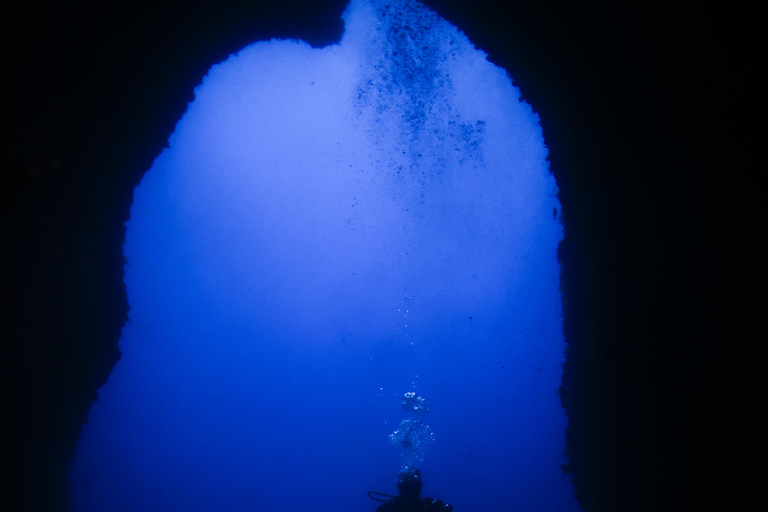 Corfu: Scuba Diving and Snorkeling from a Boat Let's go scuba diving!