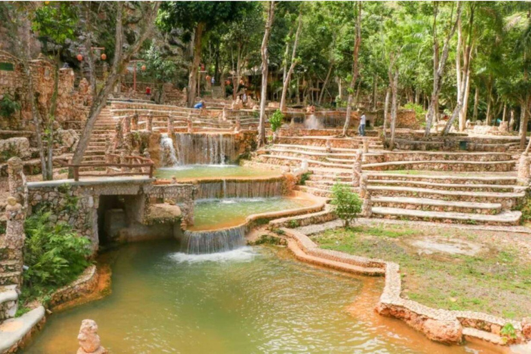 Nationaal Park Los Haitises + Yanigua waterval + Redonda berg