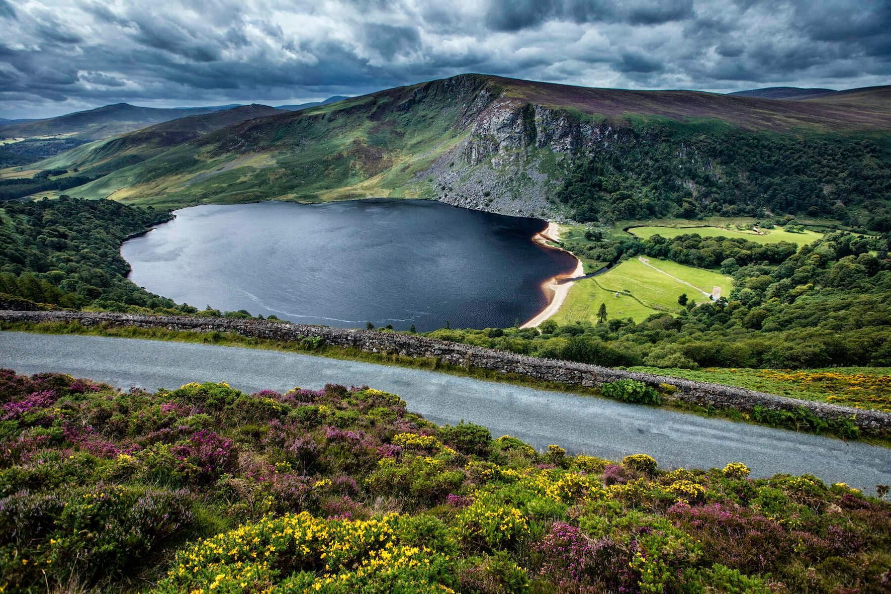 Private Wicklow-Tour: Powerscourt Gardens & Glendalough