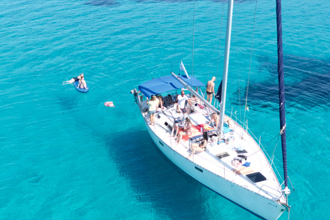 From Stintino: Sailing boat tour with a stop at Cala Reale and lunch on board. Asinara: Sailboat tour with a stop on the island and lunch on board.