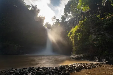 Joias ocultas de Ubud: Passeio pela cachoeira