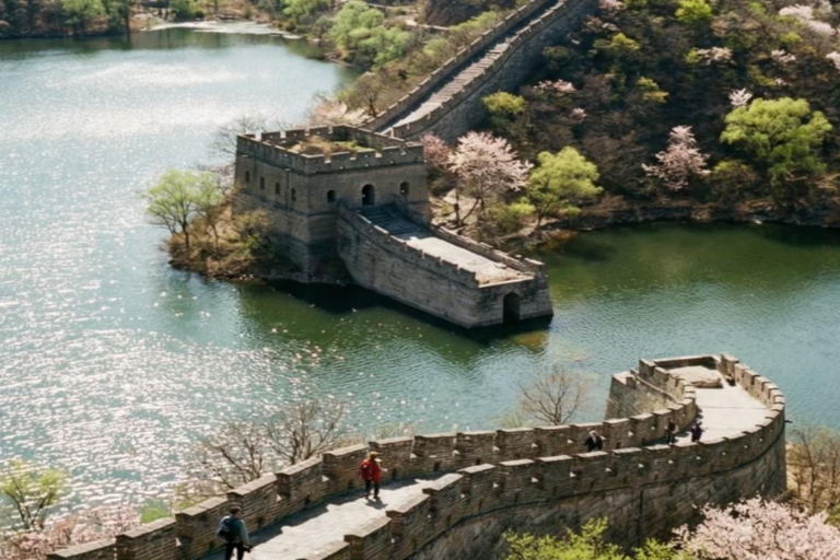 Beijing: Huanghuacheng Water Great Wall Entry Ticket Entry Ticket + Valley Mini‑Train + Cloud‑top Glass Drifting