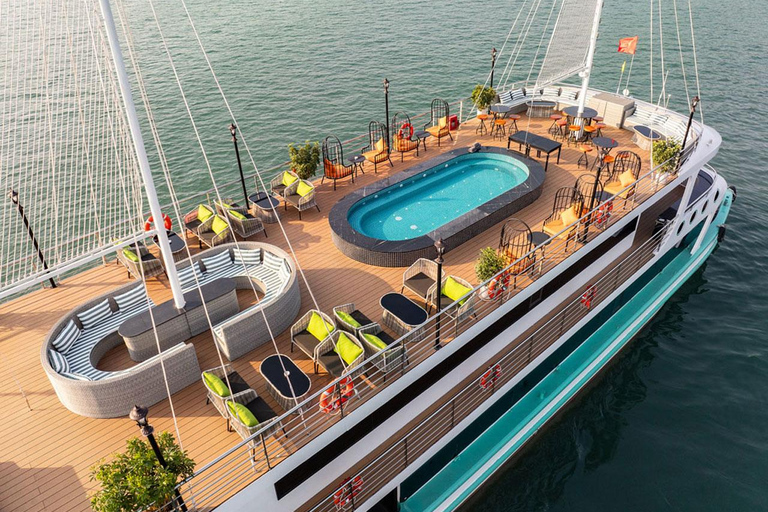 Hanoi: Aurora Halong Day Cruise - Lunch, Kayak, Swim, Cave from Halong: Cruise with Buffet, Kayaking (No transfer)