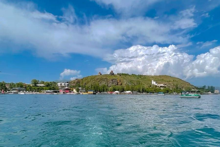 Garni, Geghard, Lake Sevan & Dilijan Tour & Lavash