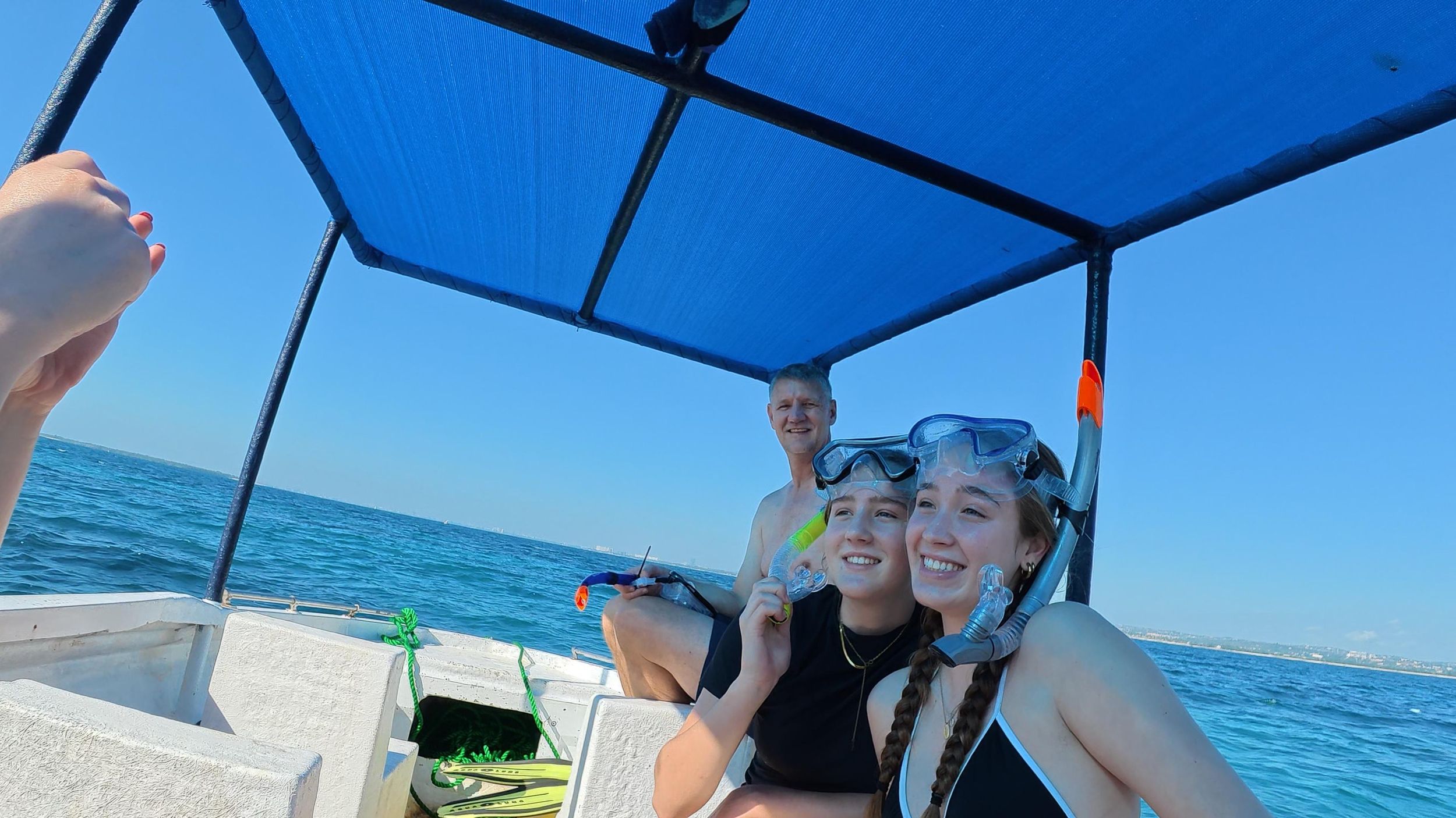 DAR ES SALAAM: MBUDYA ISLAND SCHNORCHEL TOUR & BEACH VIBES