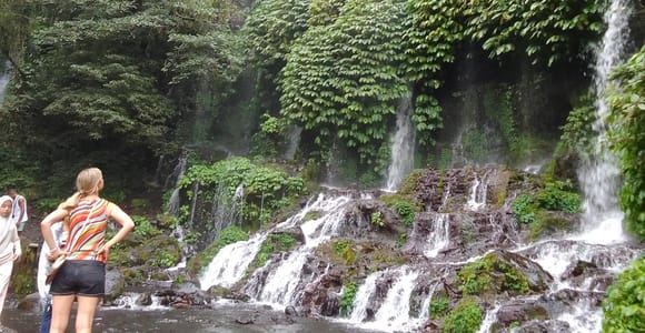 Guided Motorbike Tour: Waterfall, Rice Terrace, Bamboo craft.