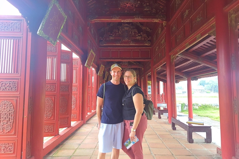 Excursión a pie por Hue: Explora la Ciudad Imperial y la Ciudad ProhibidaExcursión a pie por la Ciudad Imperial de Hue