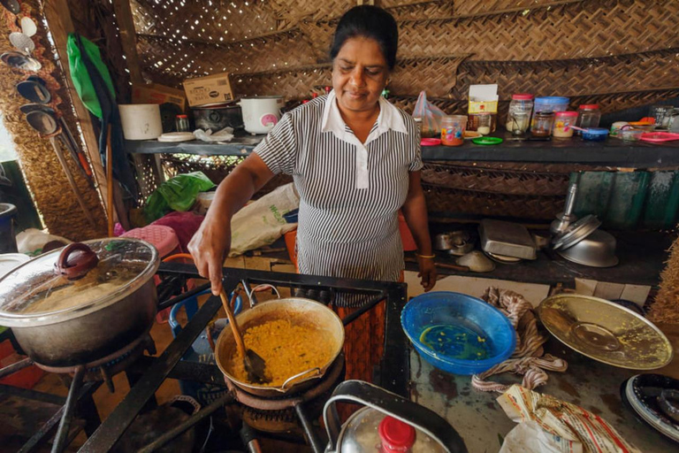 From Colombo: Sigiriya Rock, Village Tour and Dambulla Trip