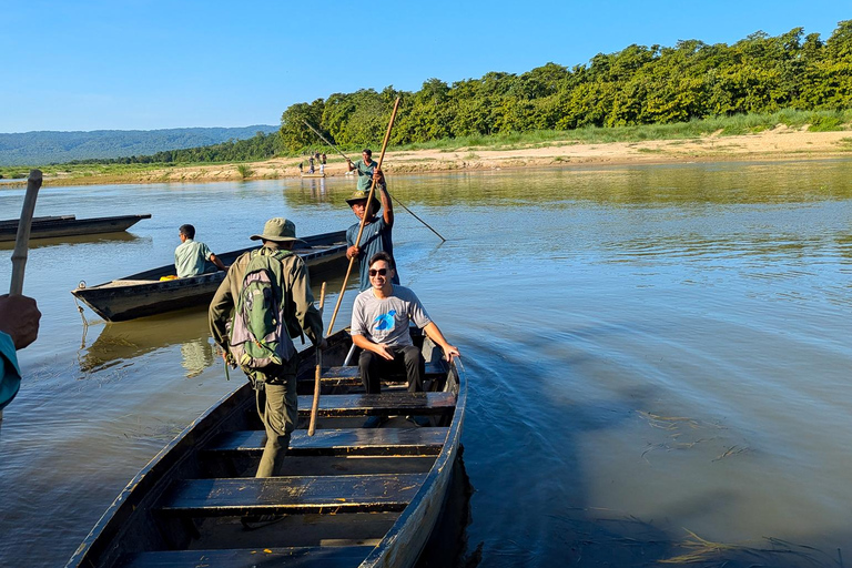 Chitwan: Jungle Safari with Wildlife & Cultural tour 3-Days