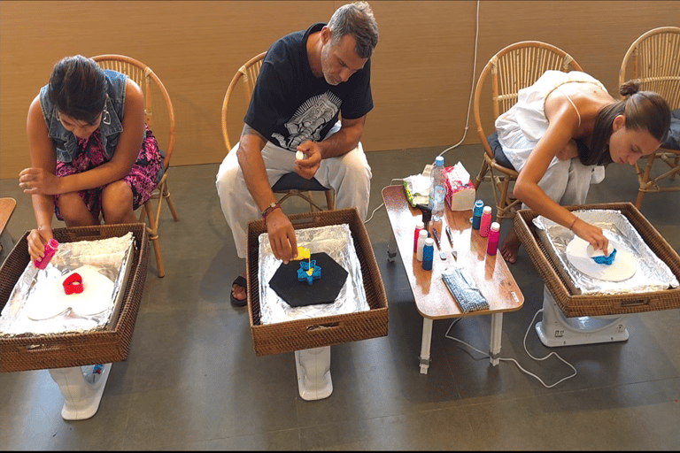 Ubud: Create Your Own Pouring Painting Art Workshop