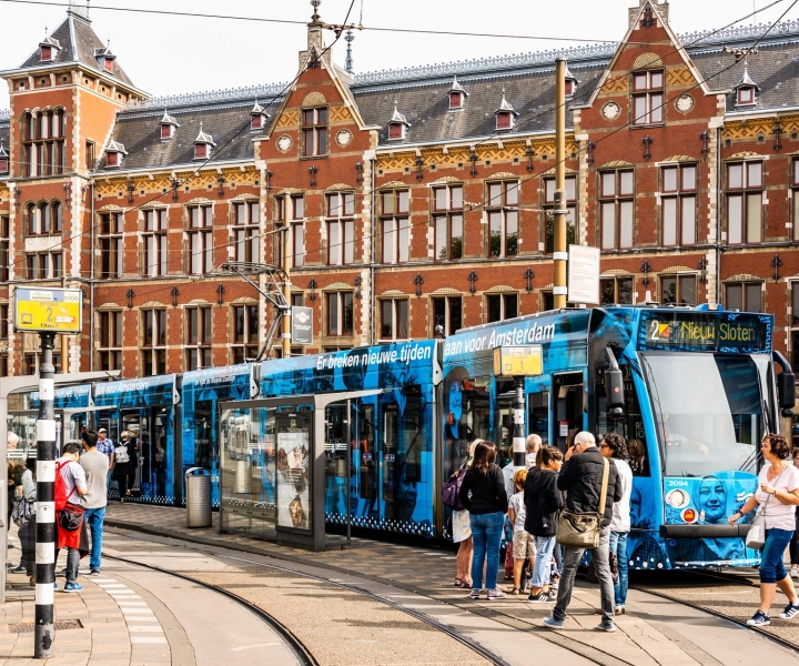 Амстердам: билет на общественный транспорт и до аэропорта