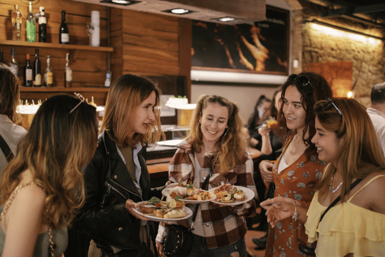 Ibiza: Tipsy Tapas Tour San Antonio