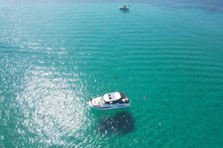 Alicante: A two-hour boat ride with a drink