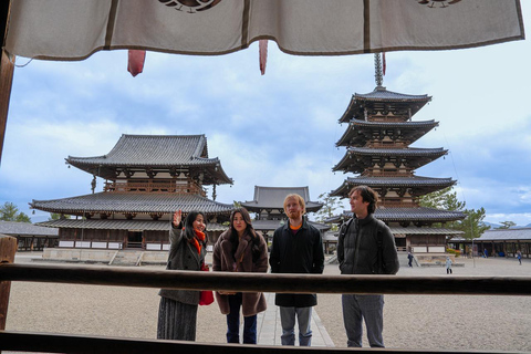 Excursión Privada de un Día a lo Más Destacado de Nara y Osaka
