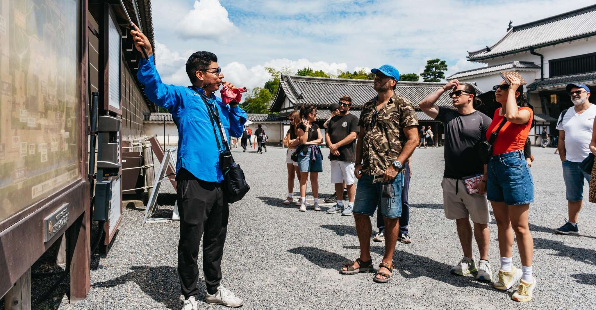 Kyoto: Nijo Castle, Kiyomizu & Fushimi Inari Guided Tour photo 10