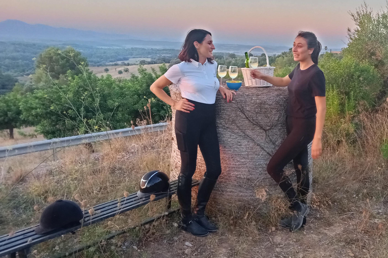 Mallorca: Randa Romántico Paseo a Caballo al Atardecer con Copas