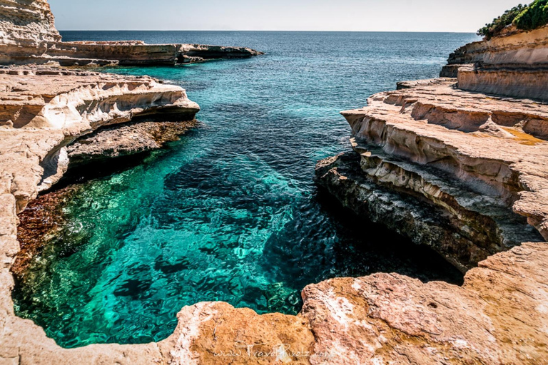 From Sliema: Marsaxlokk Market, St Peter’s Pool & Boat Tour