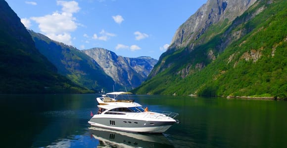 From Bergen: Private 2-Day Cruise to Sognefjorden