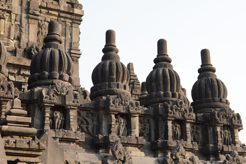 Yogyakarta: Borobudur sunrise,guarantee climb-up& Prambanan Borobudur Sunrise sharing Tour Without Ticket