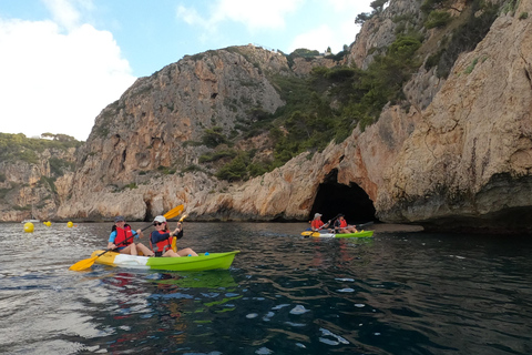 Jávea: Kajaktocht van Granadella Beach naar de zeegrotten