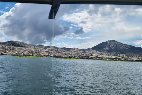 私人观光：大雅台高地和塔尔火山游船私人观光：大雅台中部地区和塔尔火山游船