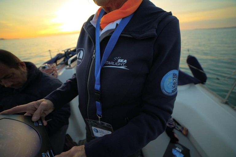 Cádiz: Salida nocturna Sea Starlight con experiencia VR