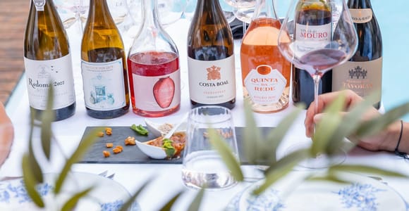 Faro: City-Center Wine Tasting & Tapas Tour at 4 Venues