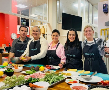 Valencia: Laboratorio di paella e visita al mercato di Algiros