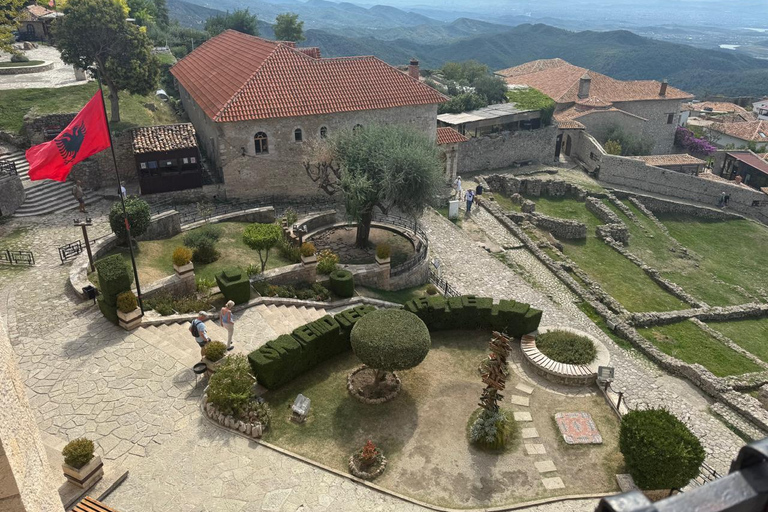 From Tirana: Kruja, Skanderbeg Museum & Sarisalltik Tour