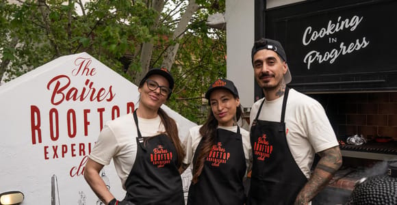 Buenos Aires: Artist-Hosted Rooftop Asado with Kamado Ribs