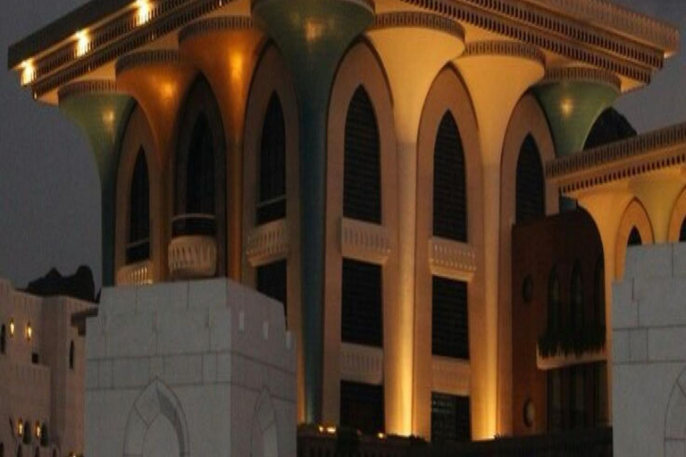 Oman:Muscat City Tour With Local guide and Pickup Drop-off