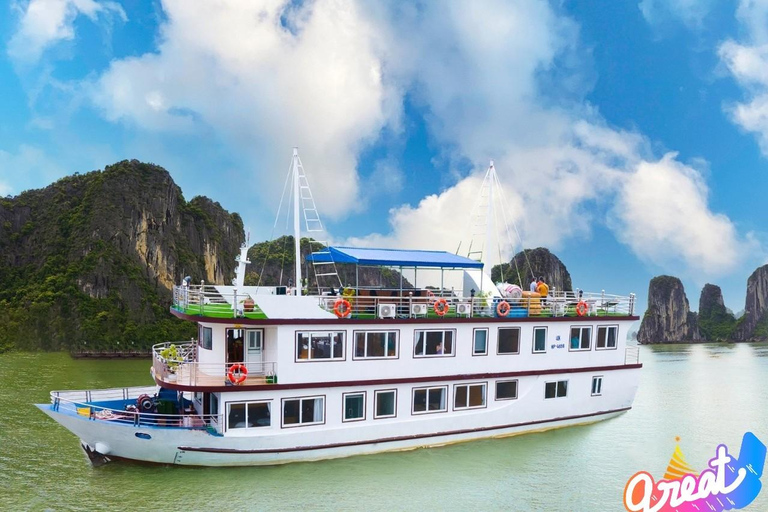 Cat Ba: Lan Ha Bay boutique cruises- Bike tour, kayak, meals