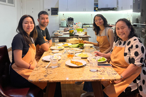 Cours de cuisine locale avec un habitantCours de cuisine de haut niveau dans une maison locale dotée d&#039;une cuisine confortable