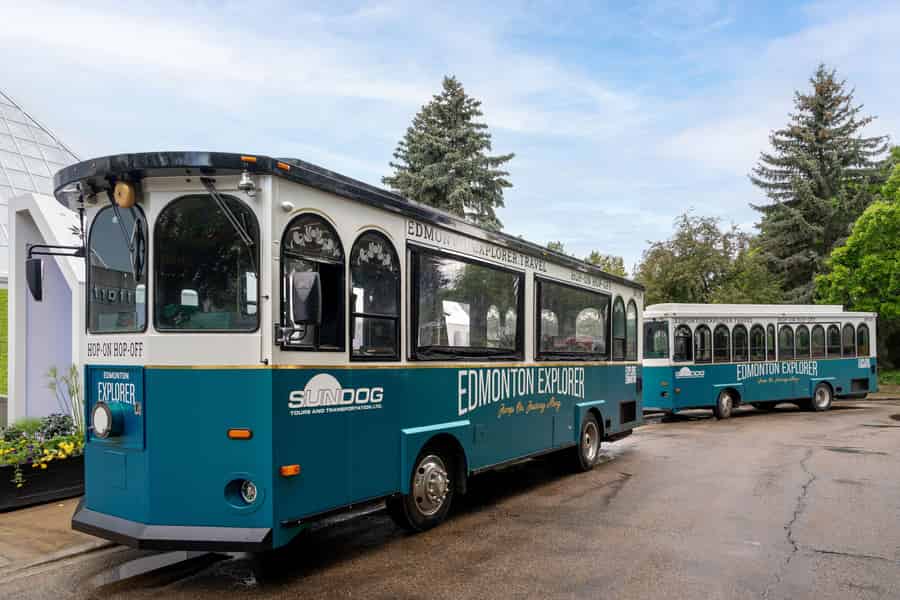 Edmonton Explorer: Hop-On-Hop-Off-Sightseeing-Trolley. Foto: GetYourGuide Edmonton Explorer: Hop-On-Hop-Off-Sightseeing-Trolley. Foto: GetYourGuide